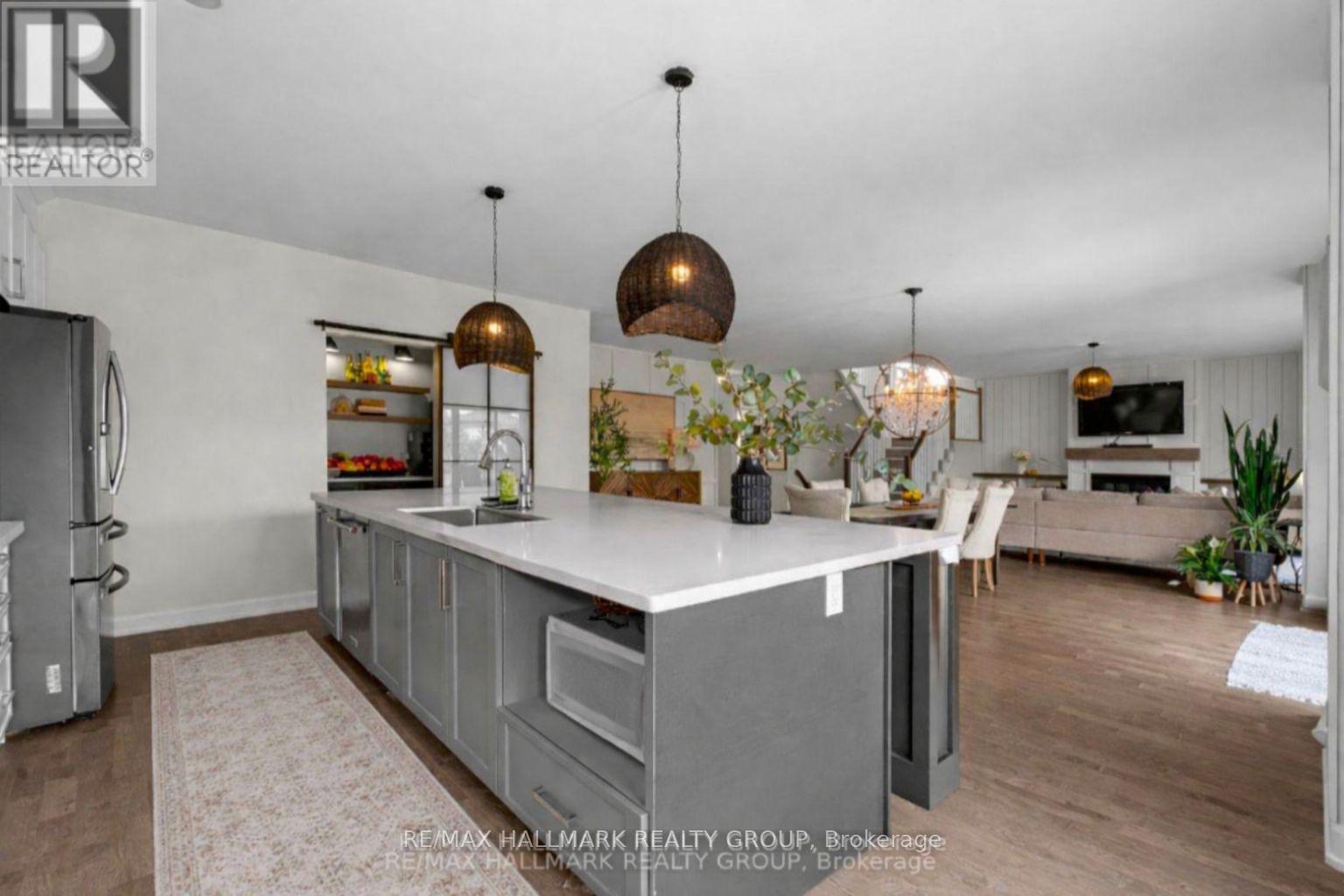 104 DUNCANVILLE STREET — photo 13