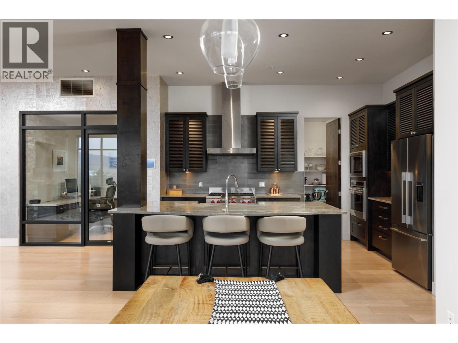 501 550 West Avenue, Kelowna