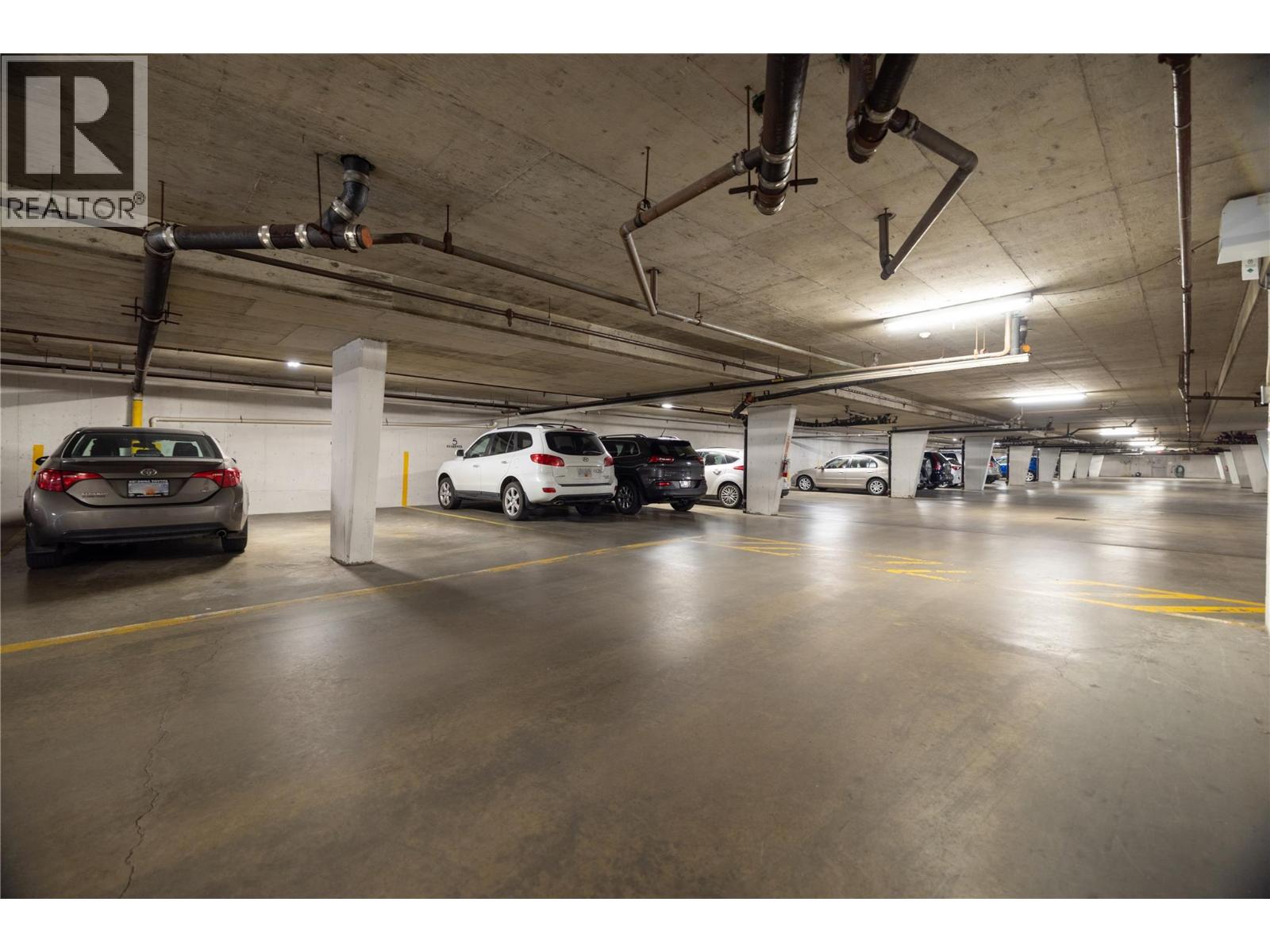 #305 575 Sutherland Avenue - 19