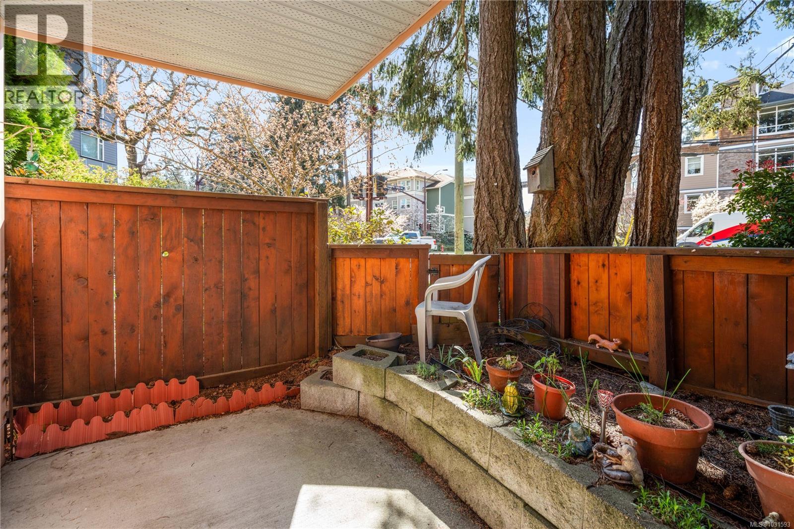 #105 606 GOLDSTREAM AVE - 26