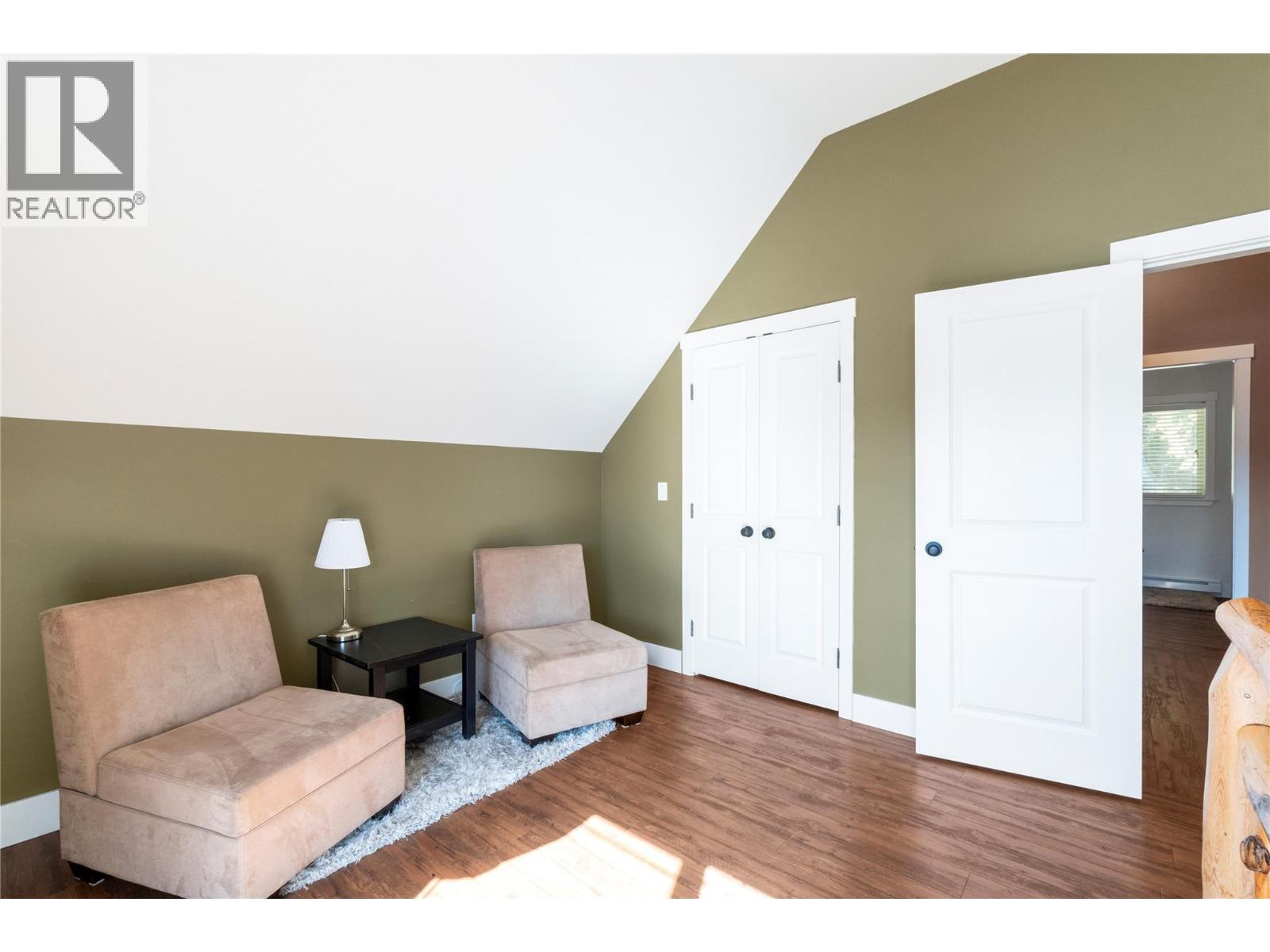 7577 Squilax Anglemont Road, Anglemont