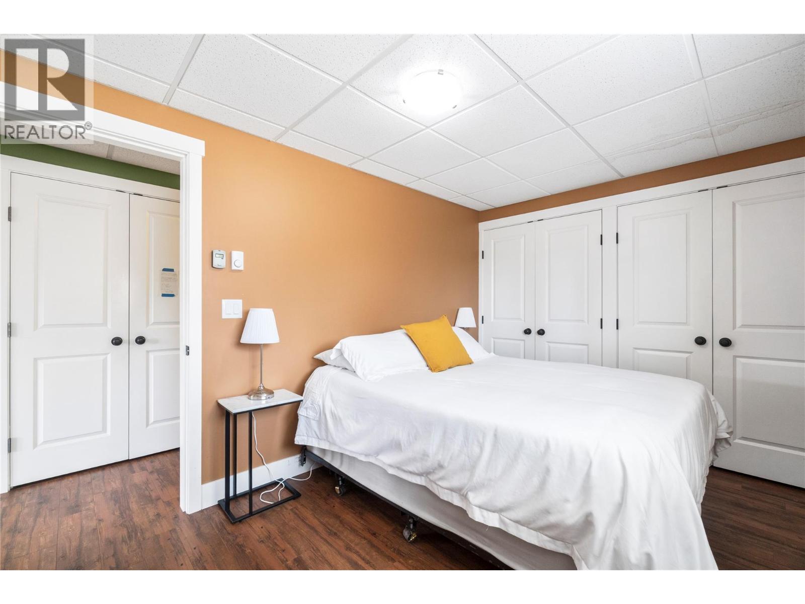 7577 Squilax Anglemont Road - 32