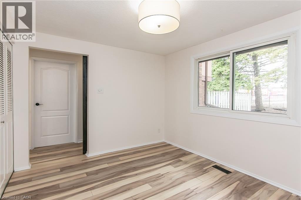 #7 279 SANDOWNE Drive - 15