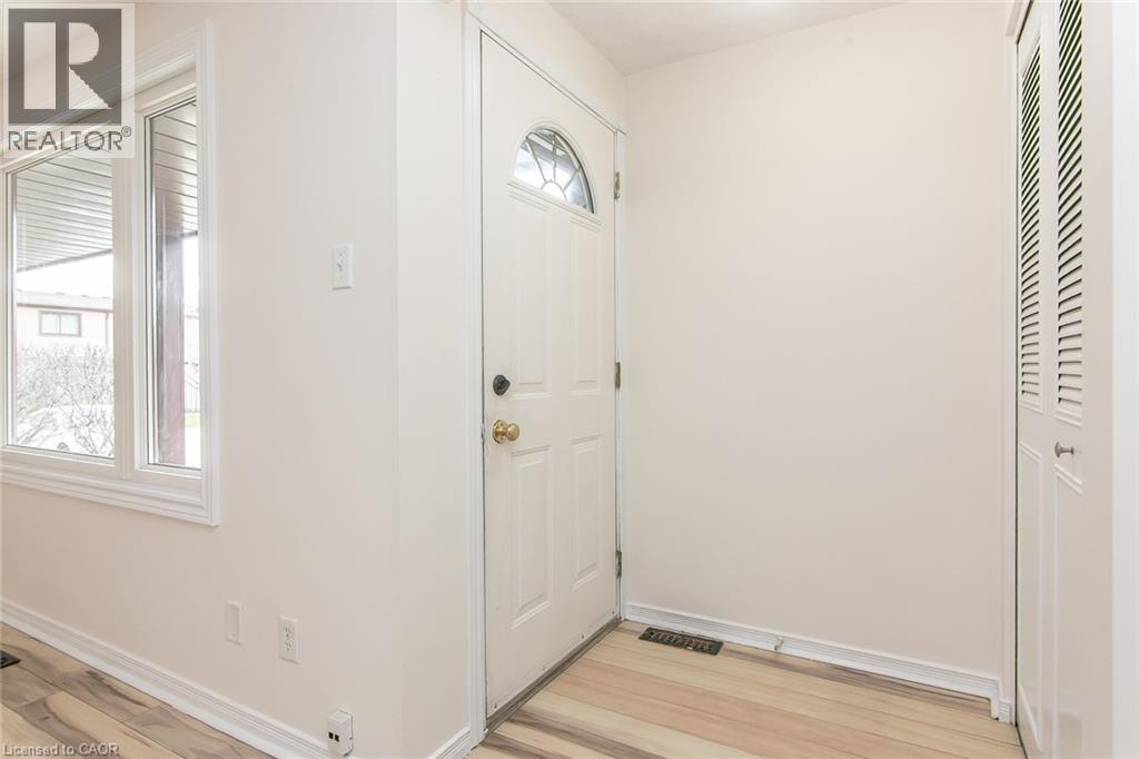 #7 279 SANDOWNE Drive - 5
