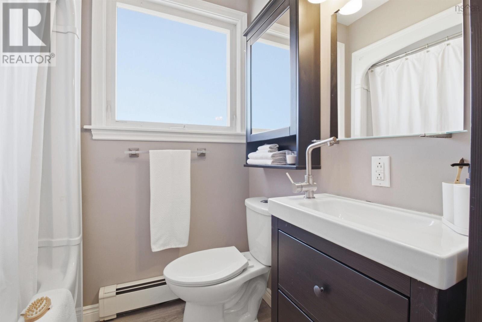 Property 22 of 42 of 145 Rosedale Avenue