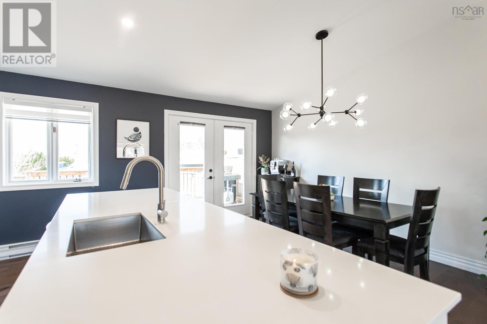 Property 18 of 33 of 557 McClair Avenue