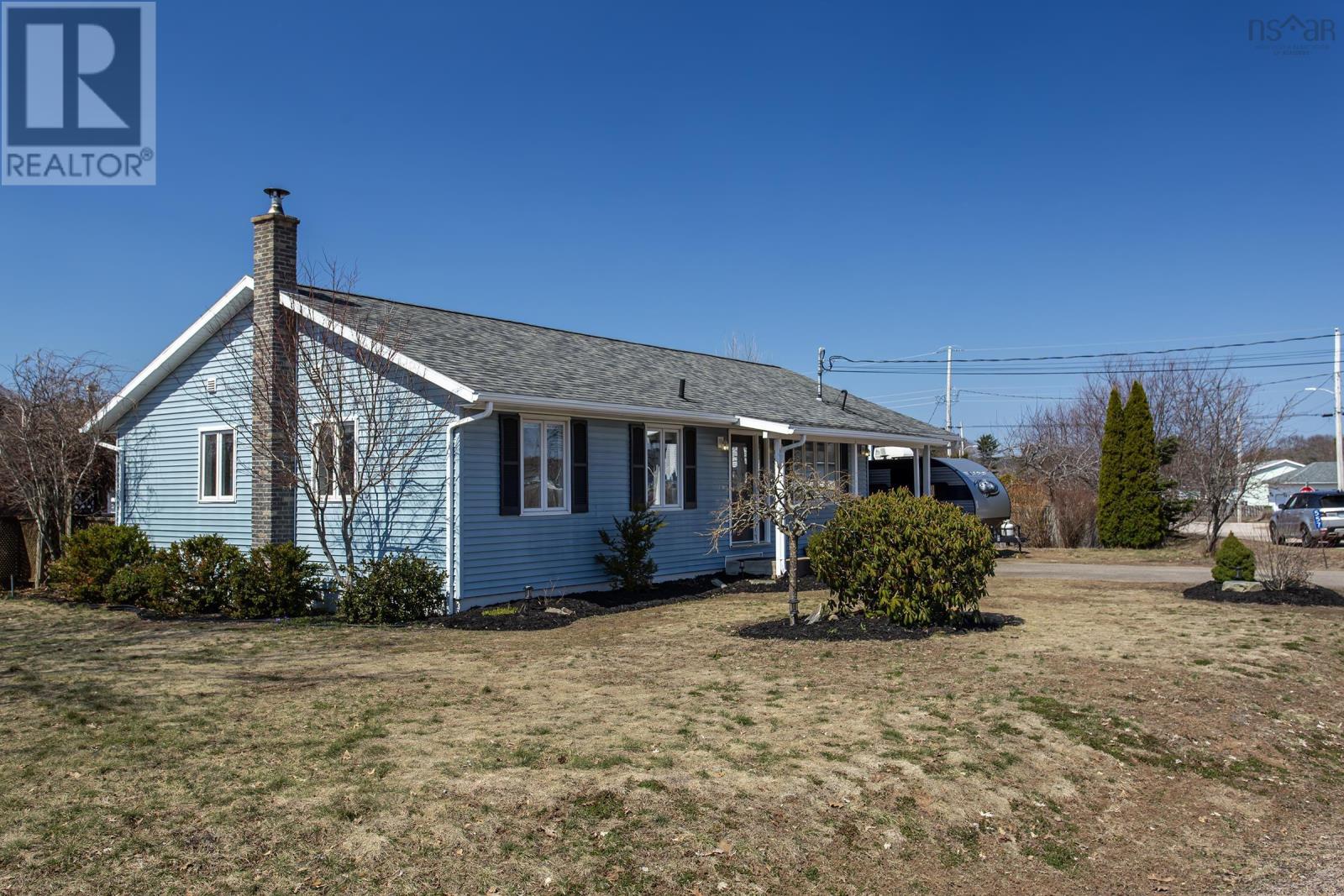 Property 8 of 33 of 557 McClair Avenue