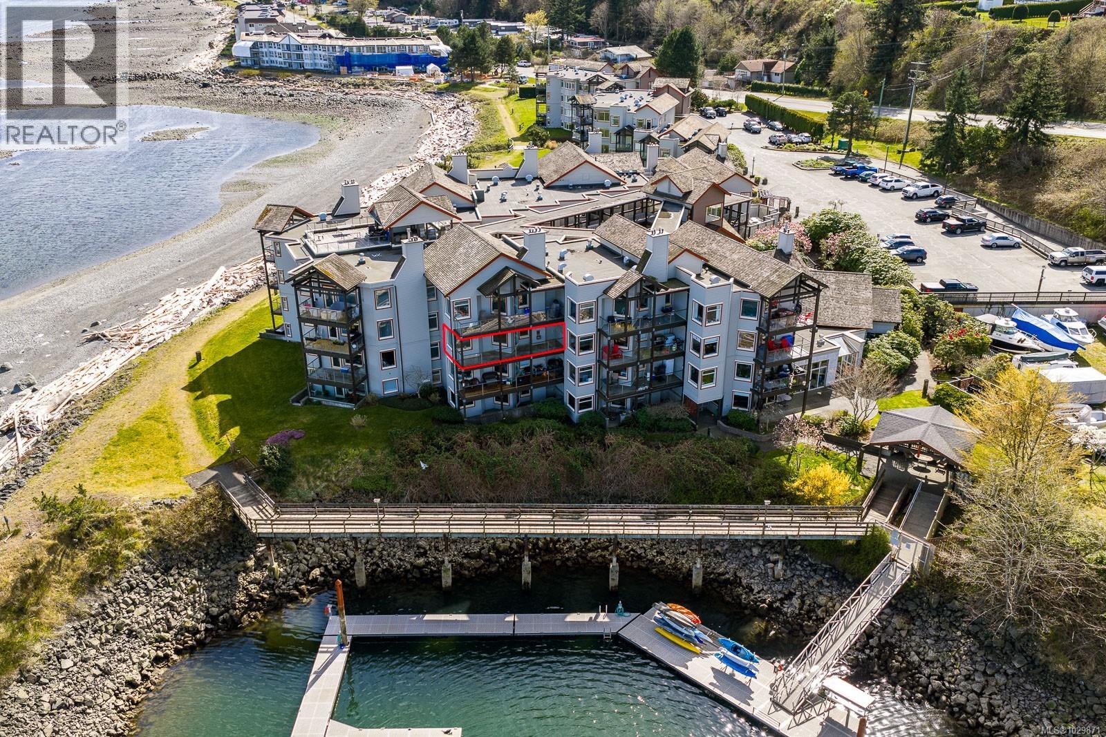 #3303 27 ISLAND HWY S - 76