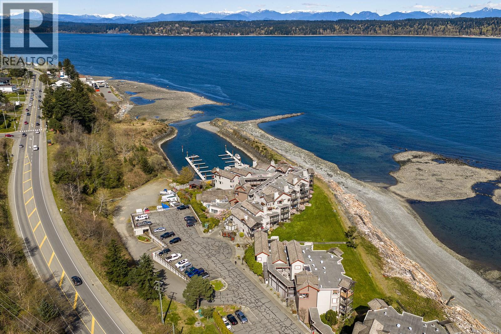 #3303 27 ISLAND HWY S - 74