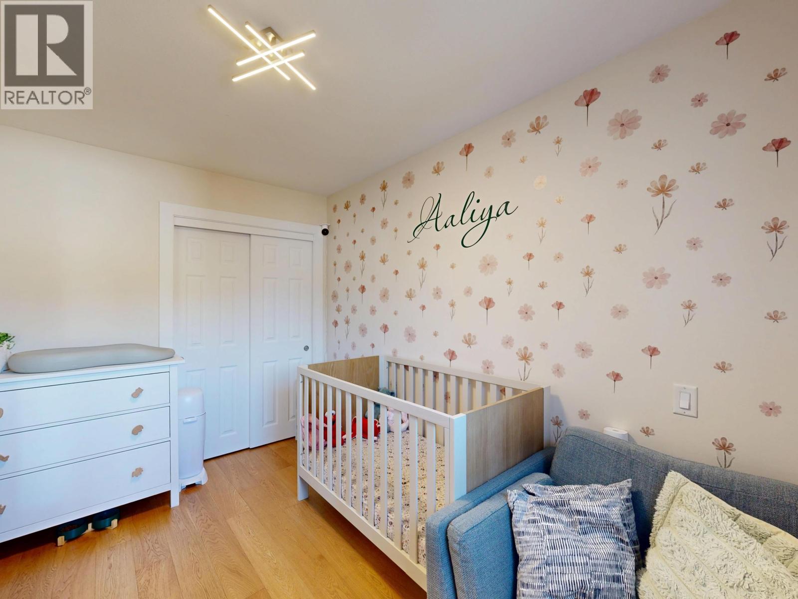 304 1528 BOWSER AVENUE, North Vancouver