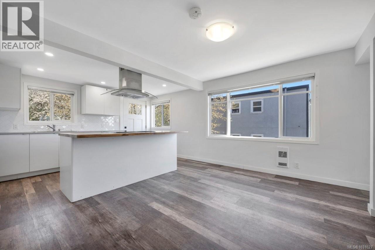 310 Mt. Benson St - 16