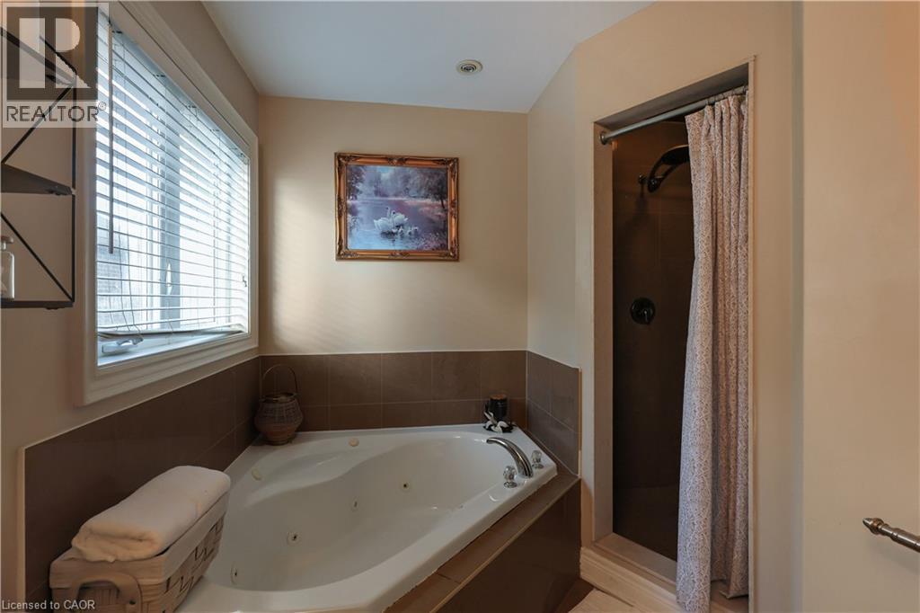 254 RYMAL ROAD W - 16