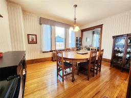 Living room - 578 Mountain Avenue, Neepawa, MB R0J1H0 Photo 6