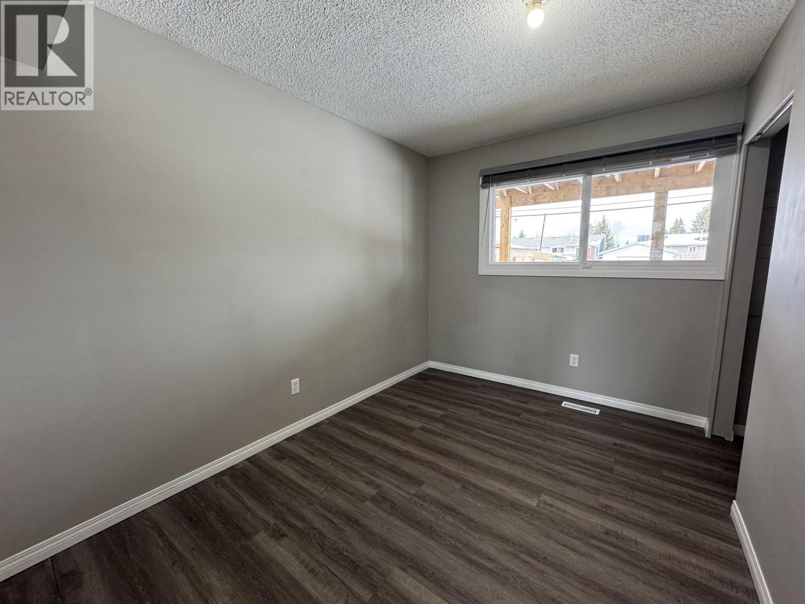 11224 92 STREET - 31