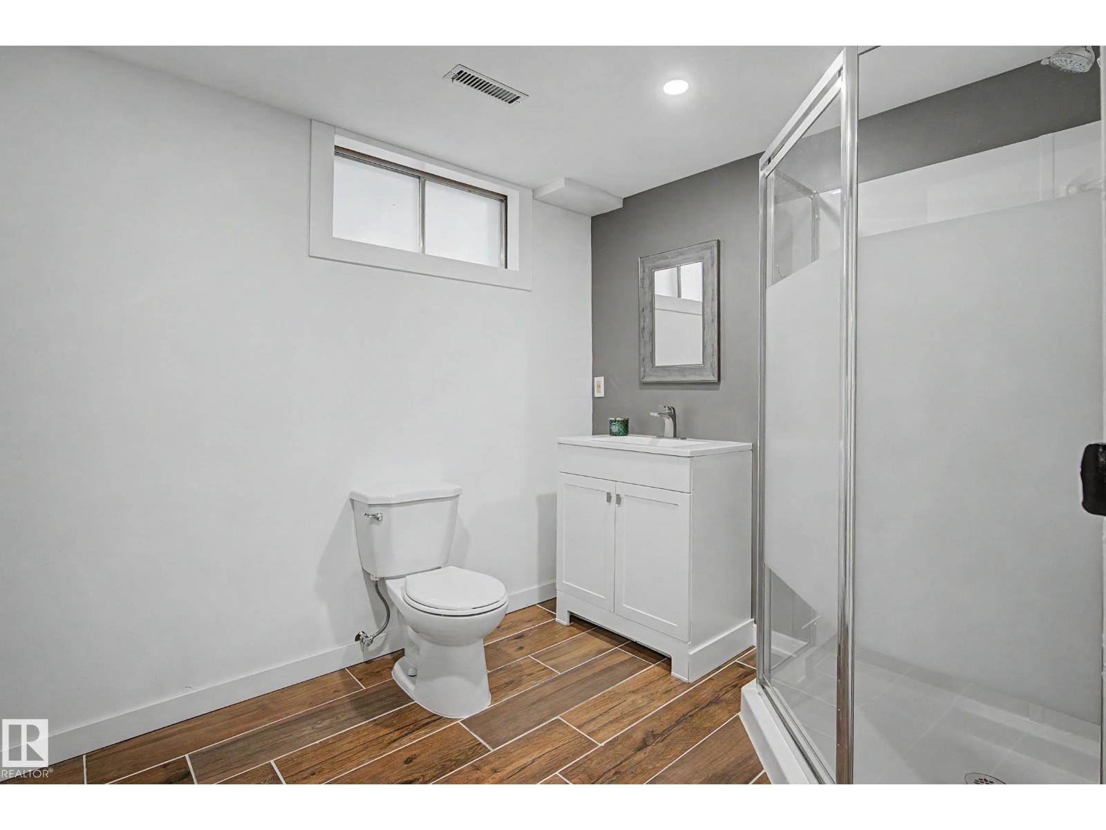 6118 37A AV NW, Edmonton