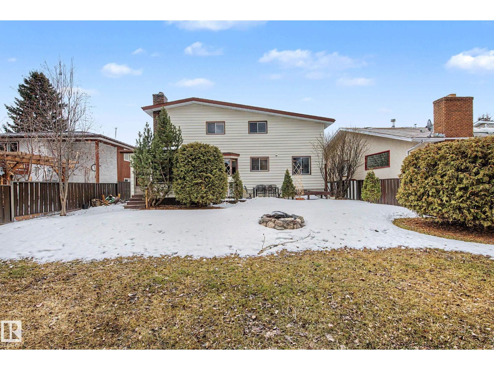 6118 37A AV NW, Edmonton