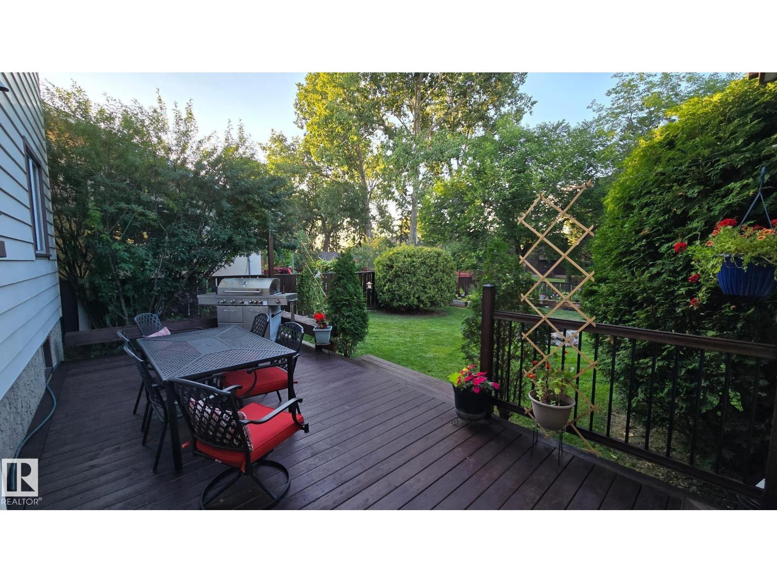 6118 37A AV NW, Edmonton