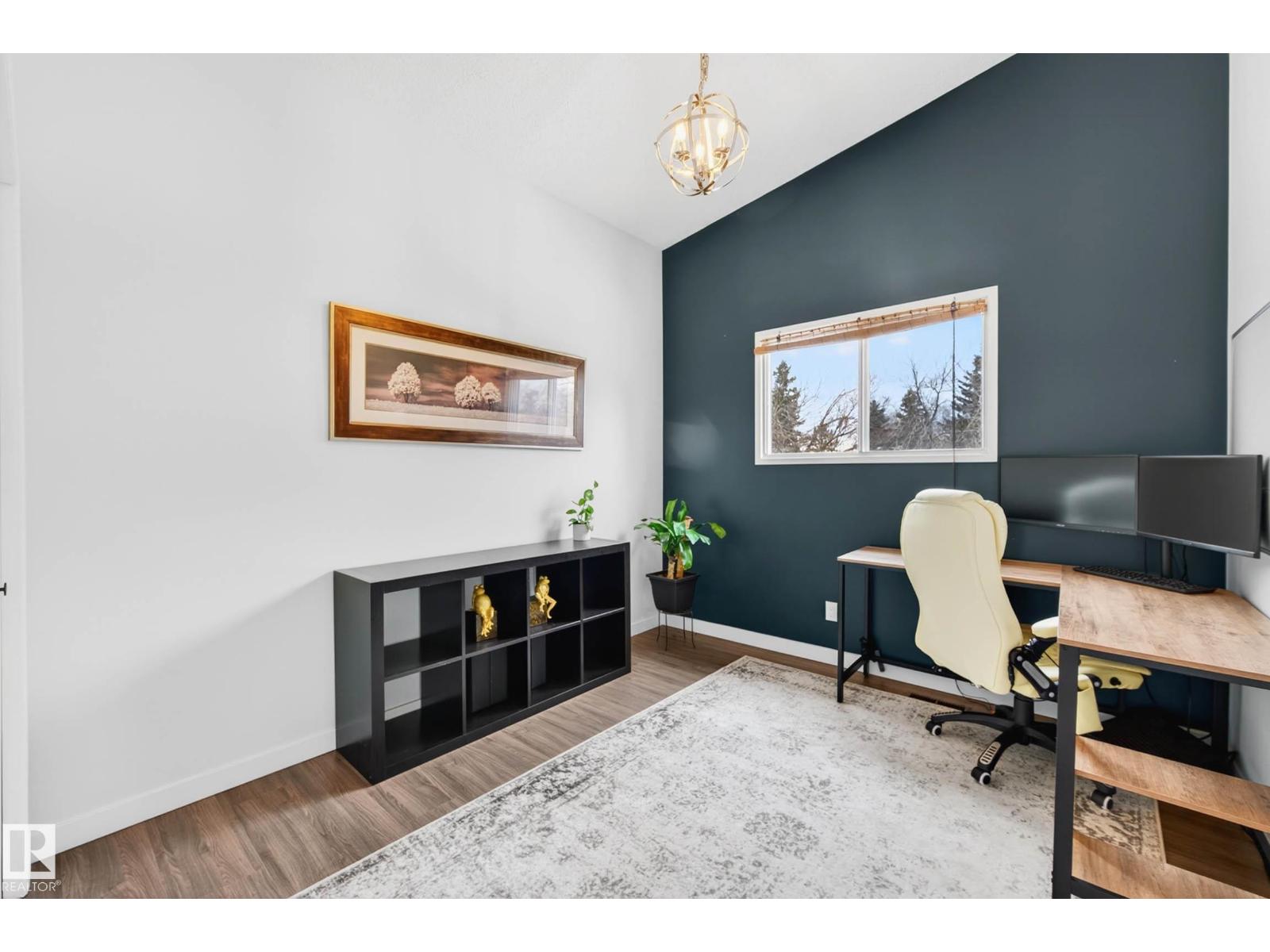 6118 37A AV NW, Edmonton