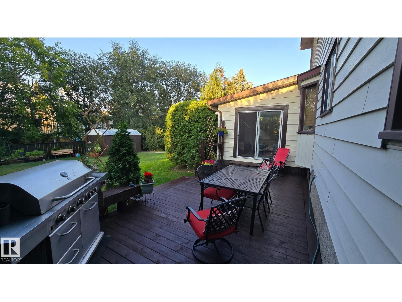 6118 37A AV NW, Edmonton