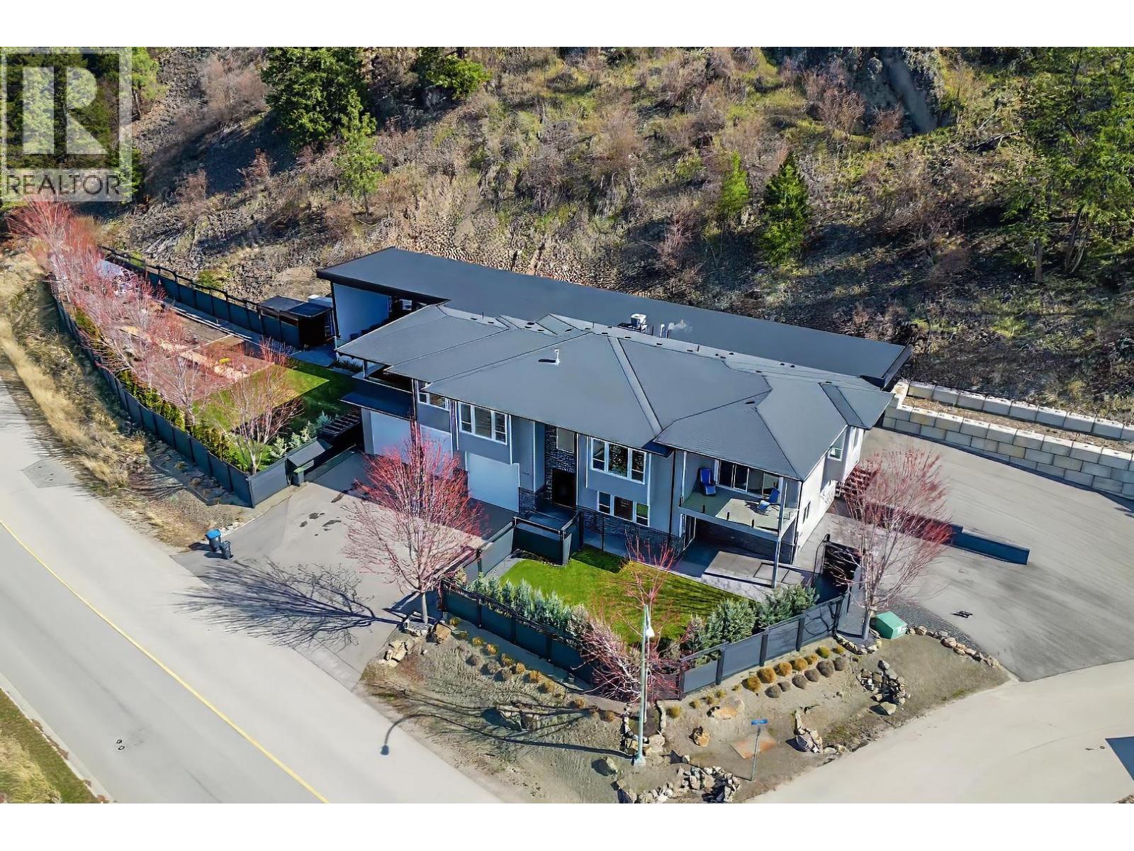 2875 SHAYLER ROAD - 20