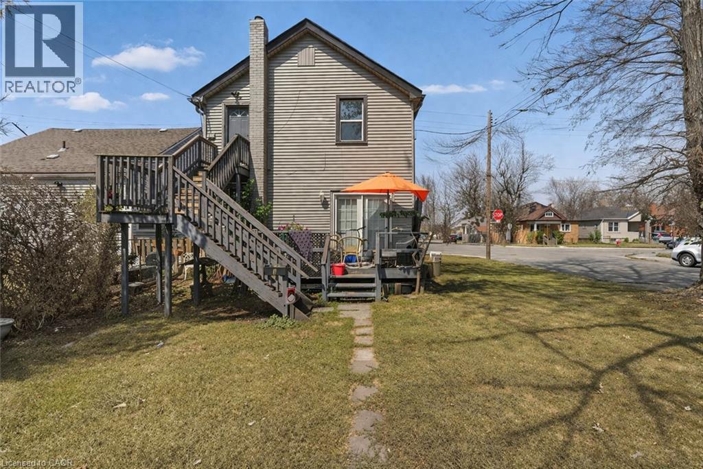 510 BRITANNIA Avenue - 32