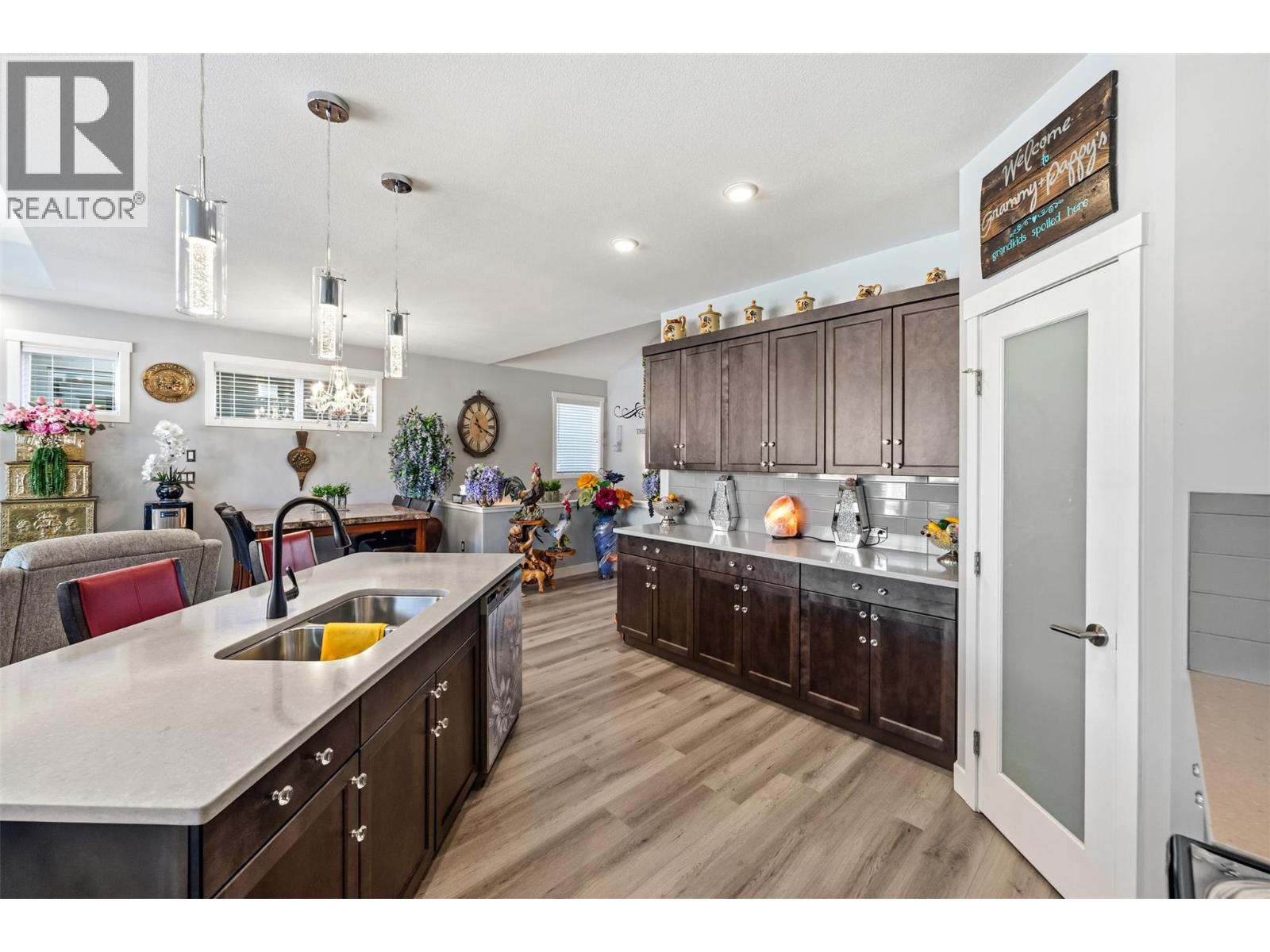  962 HOLDEN Road, Penticton