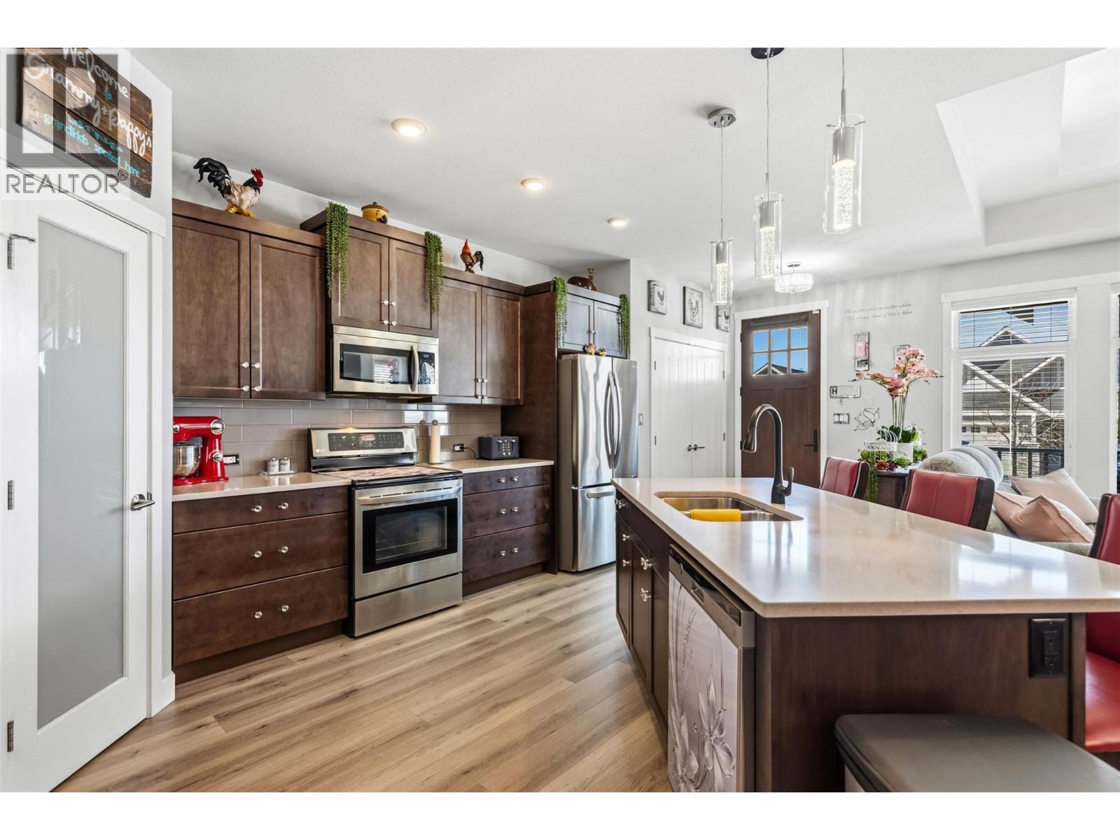  962 HOLDEN Road, Penticton