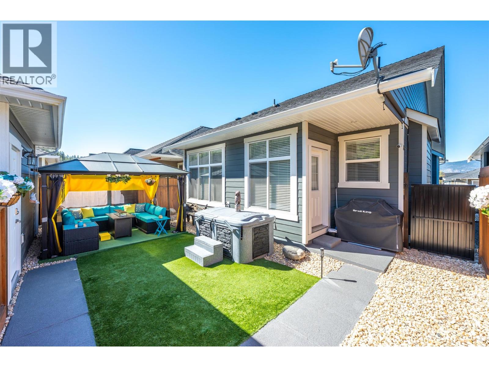  962 HOLDEN Road, Penticton