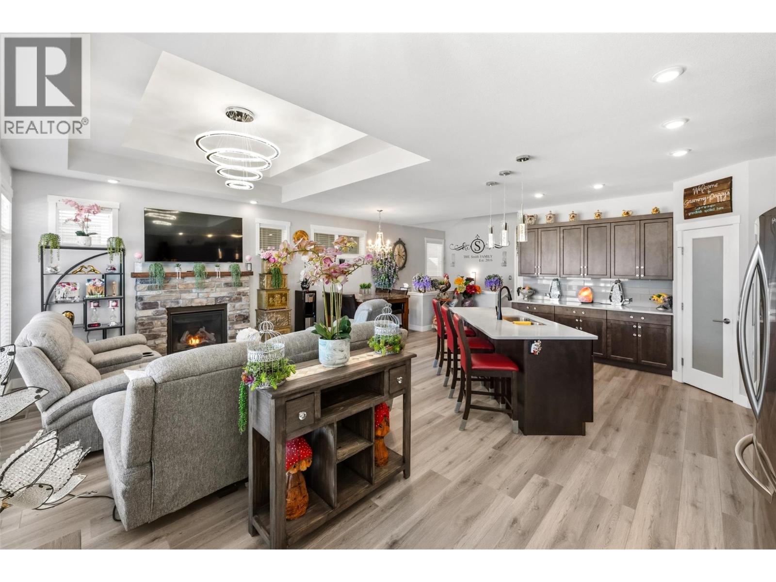  962 HOLDEN Road, Penticton