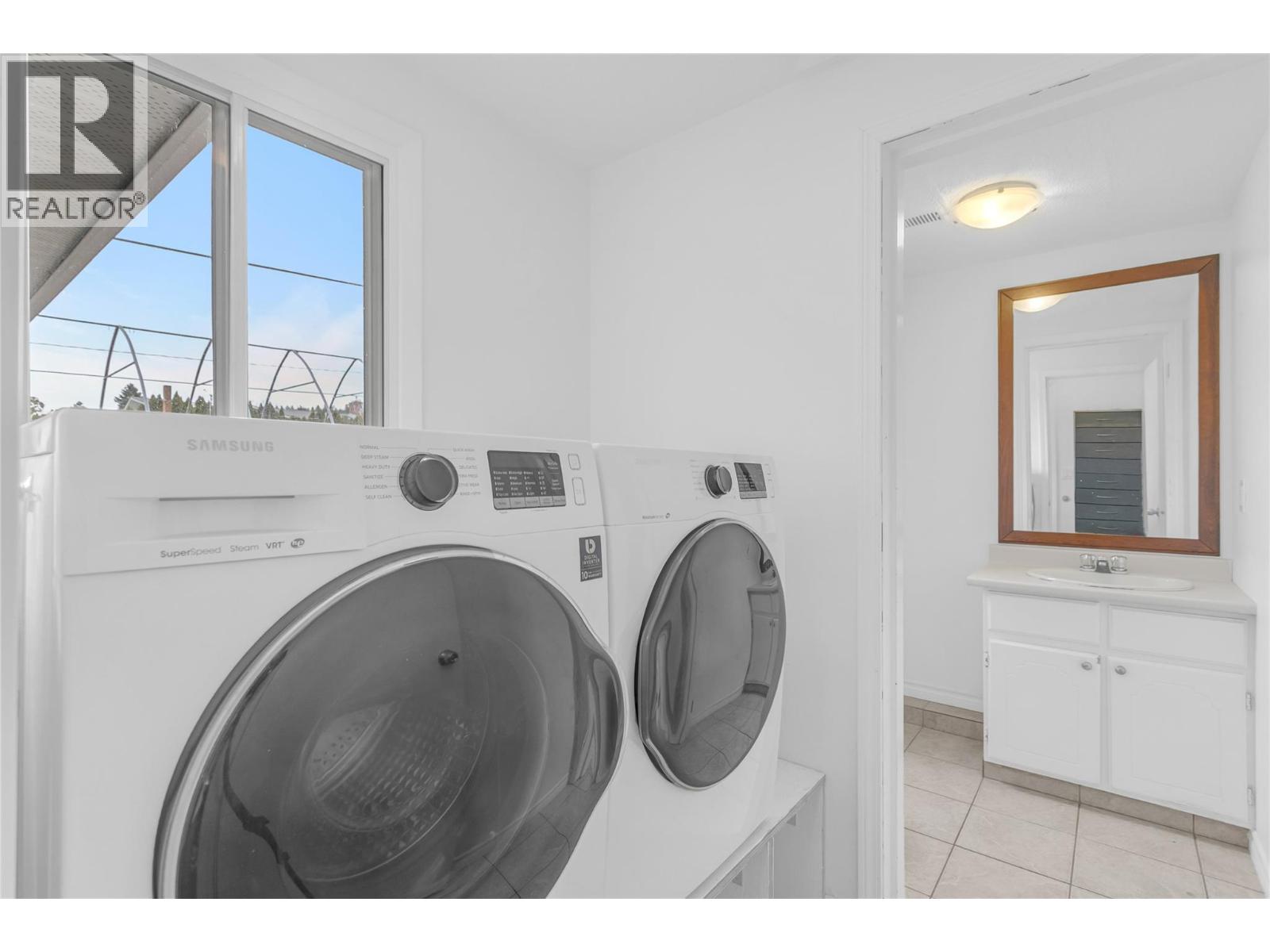 693 PARET PLACE - 33