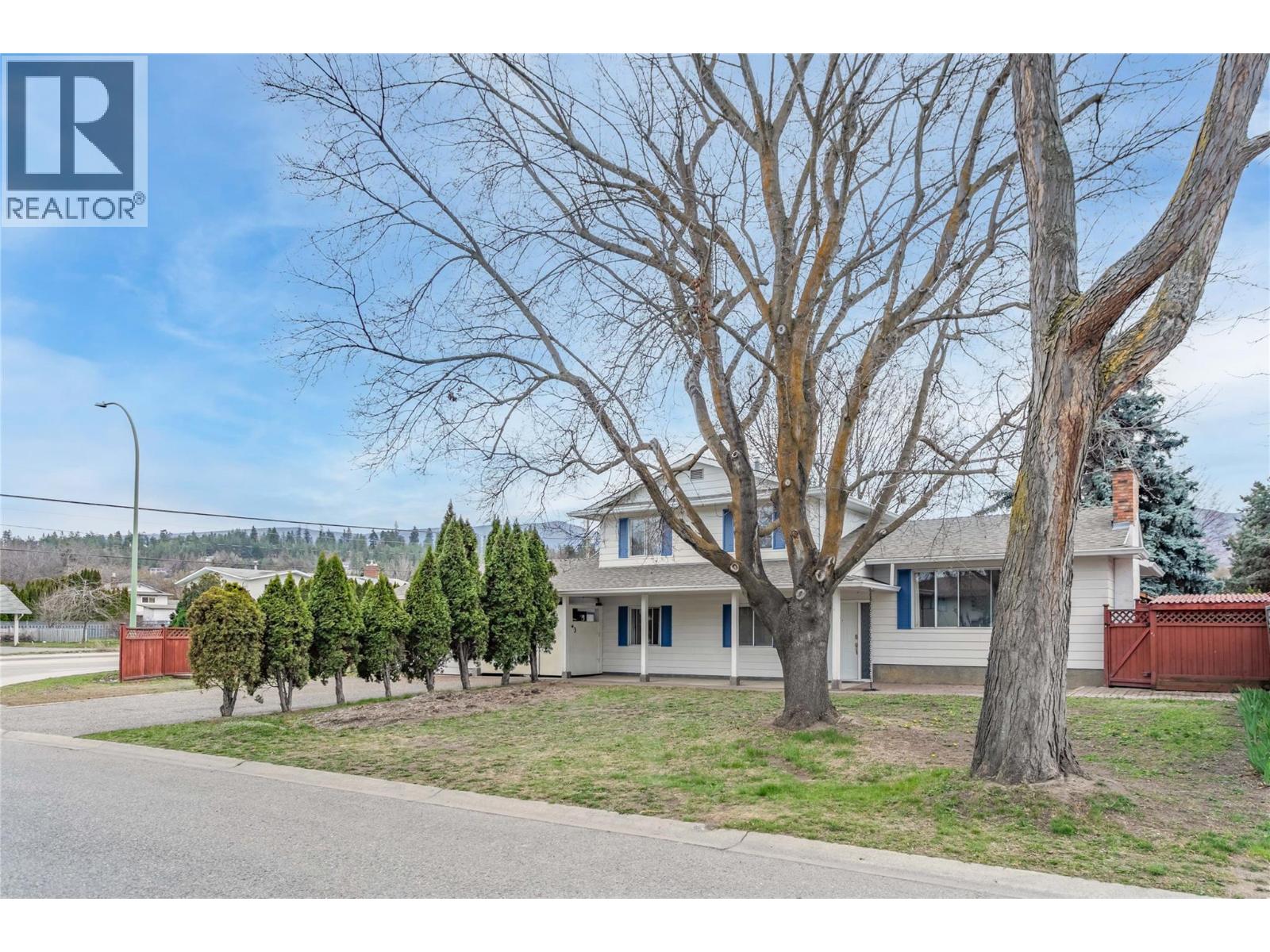 693 Paret Place - 4