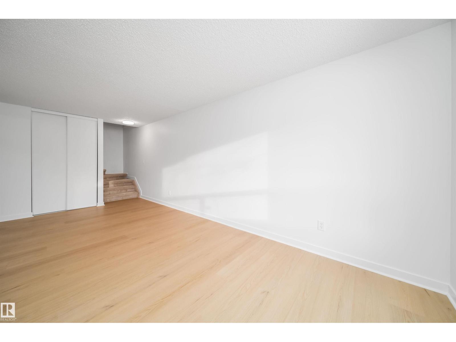 1576 MILL WOODS RD E NW, Edmonton