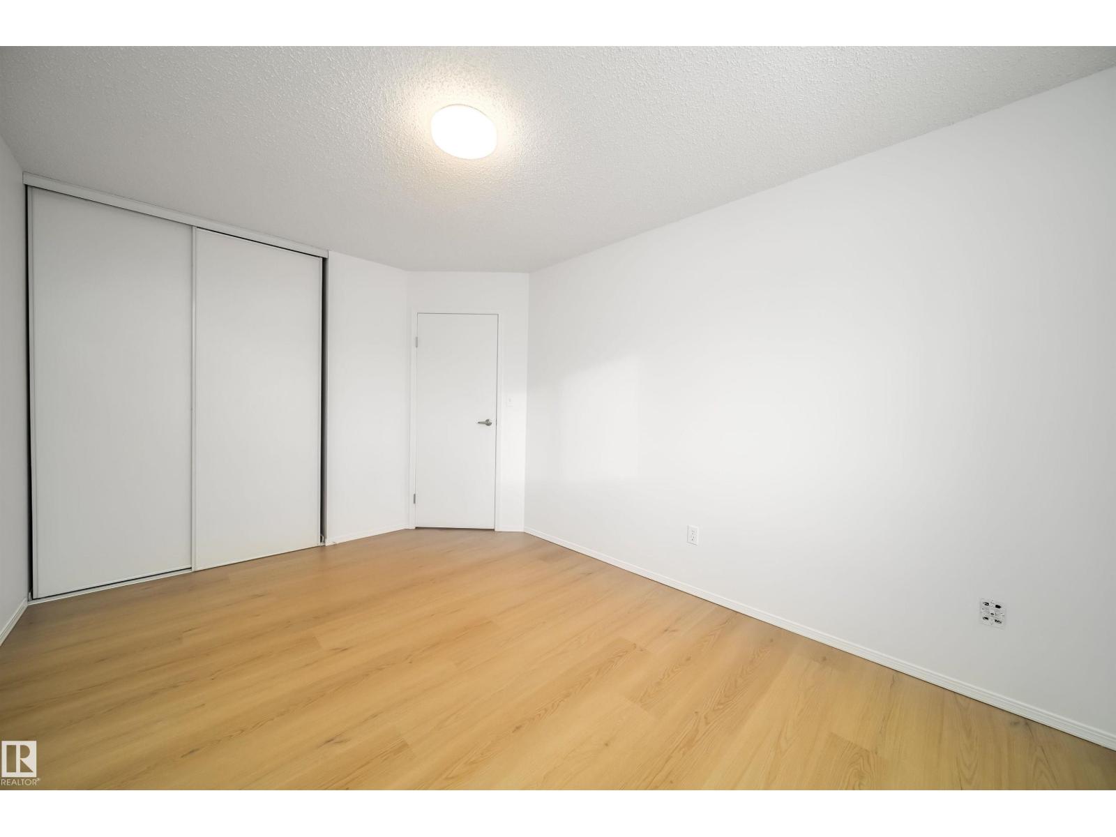 1576 MILL WOODS RD E NW, Edmonton