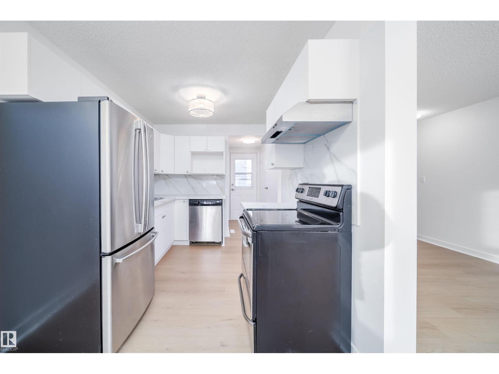 1576 MILL WOODS RD E NW, Edmonton