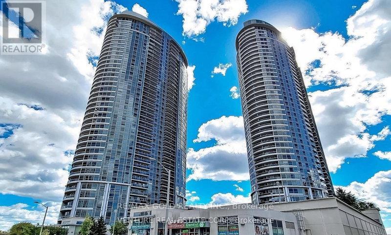 135 VILLAGE GREEN SQUARE - 16