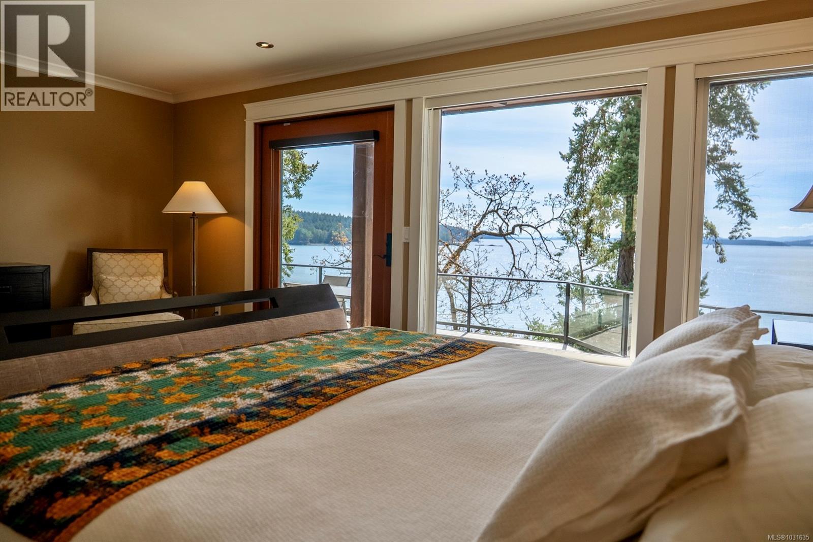  1369 Mackinnon Road, Pender Island