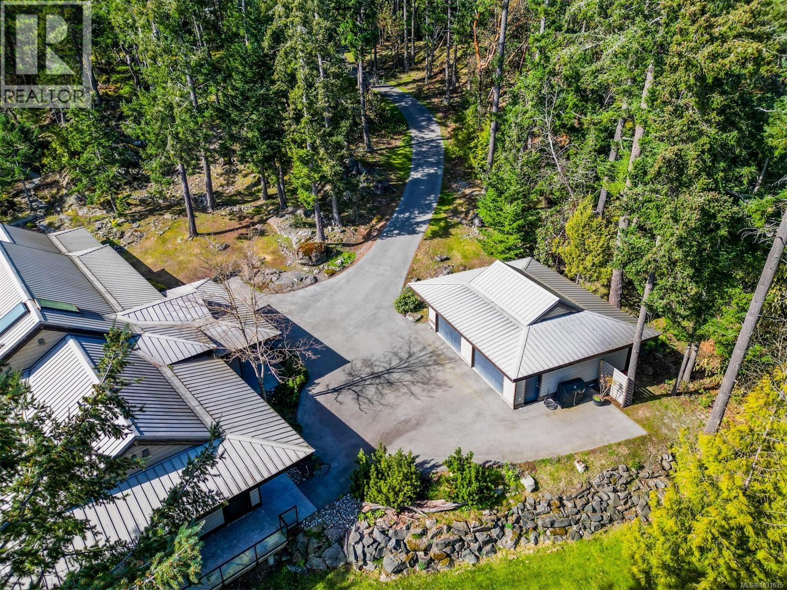  1369 Mackinnon Road, Pender Island