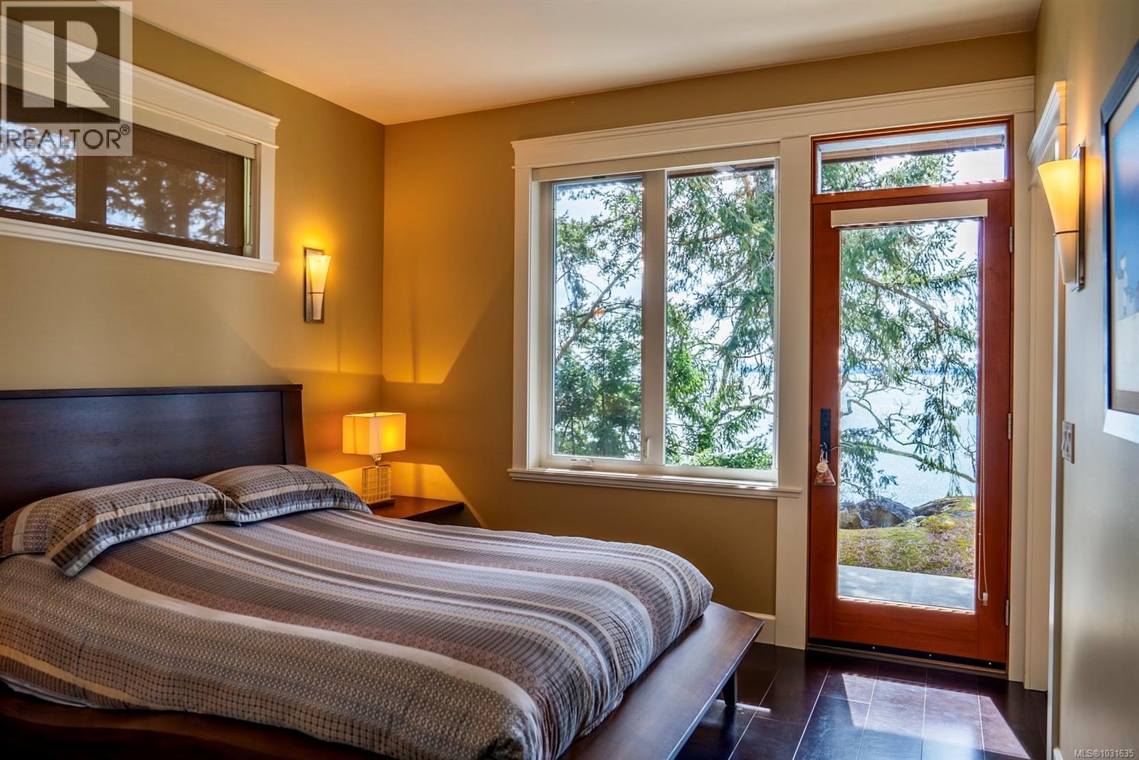  1369 Mackinnon Road, Pender Island