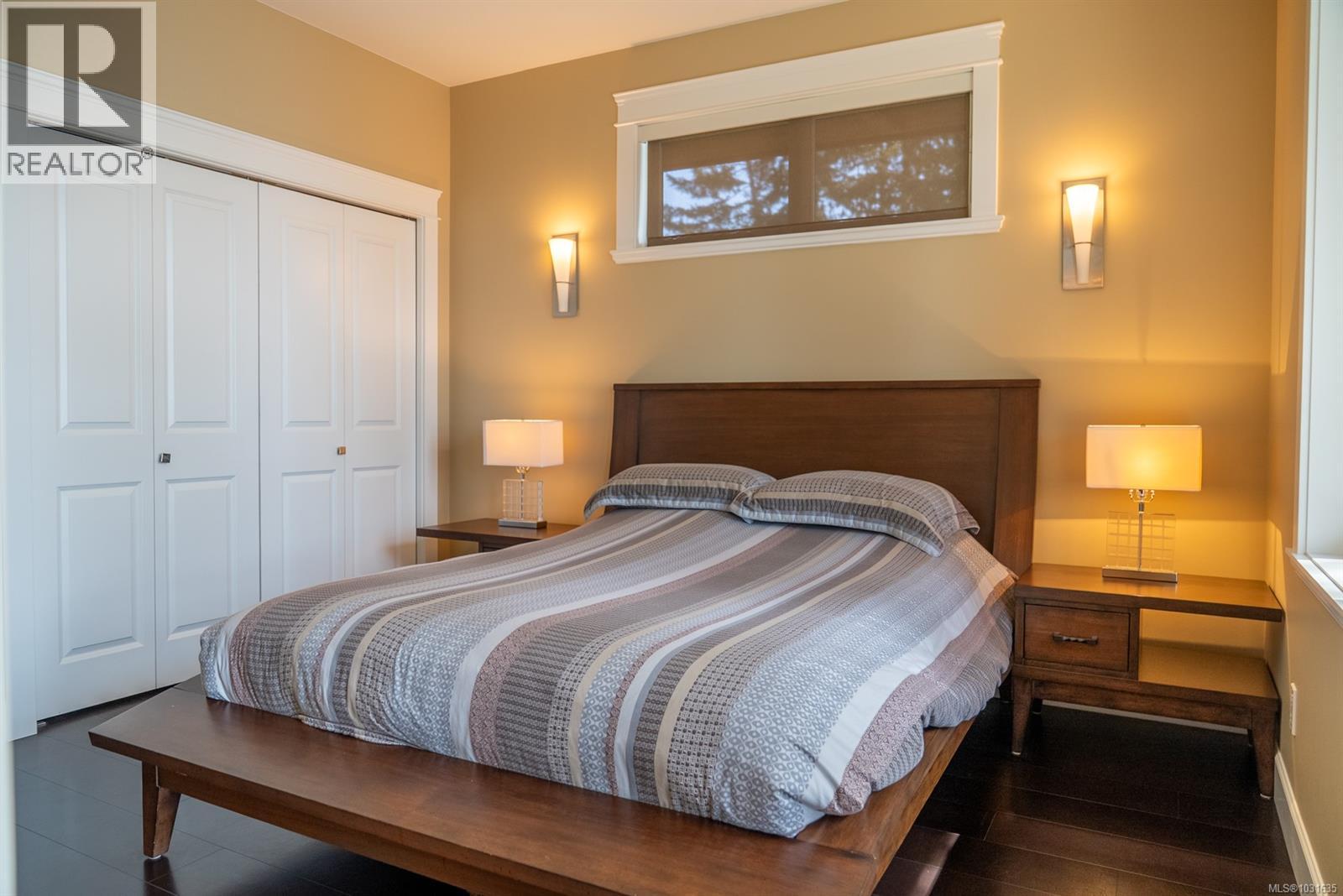  1369 Mackinnon Road, Pender Island