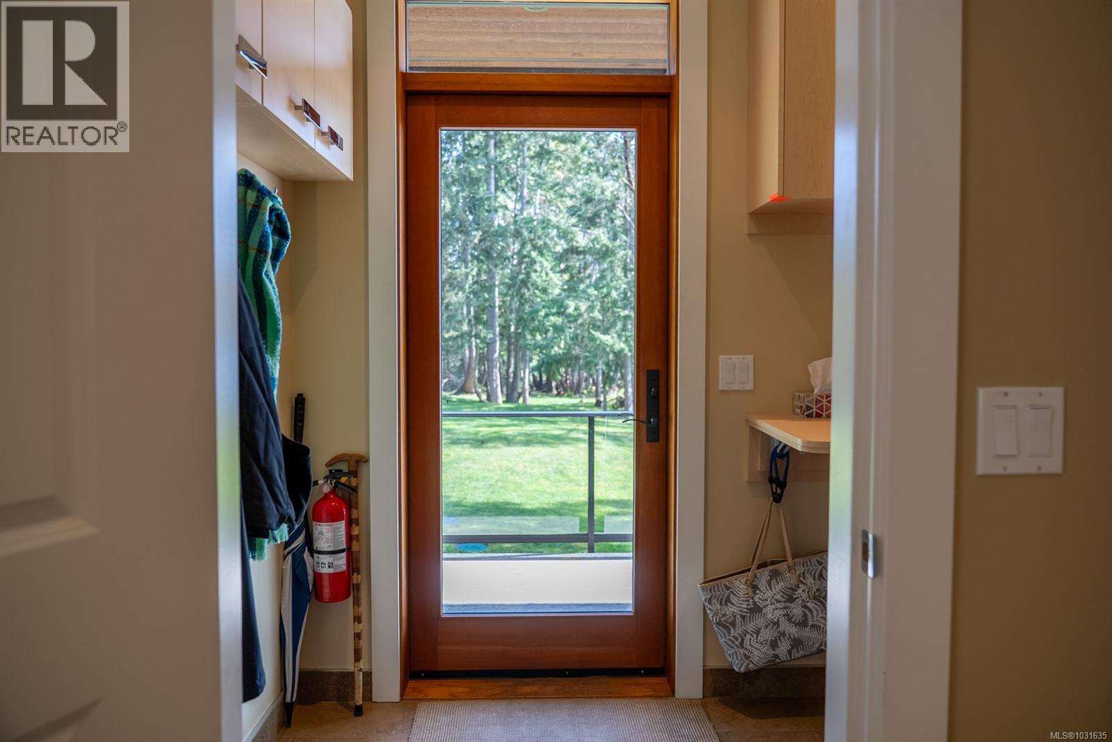  1369 Mackinnon Road, Pender Island