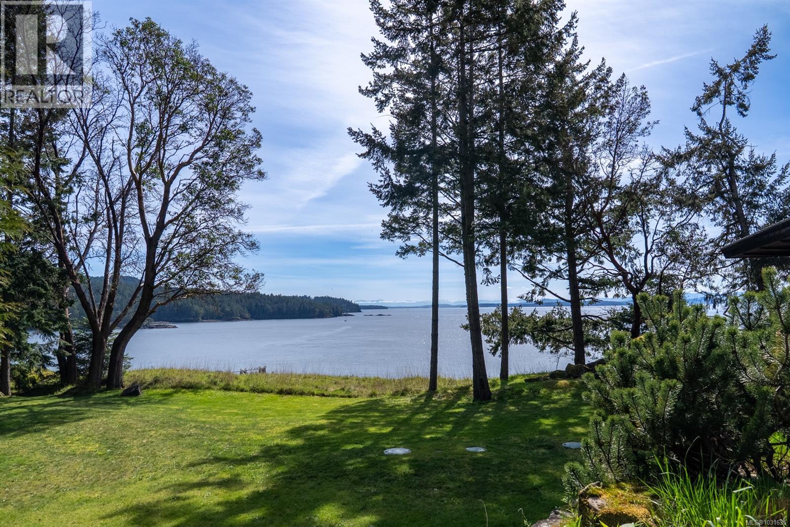  1369 Mackinnon Road, Pender Island