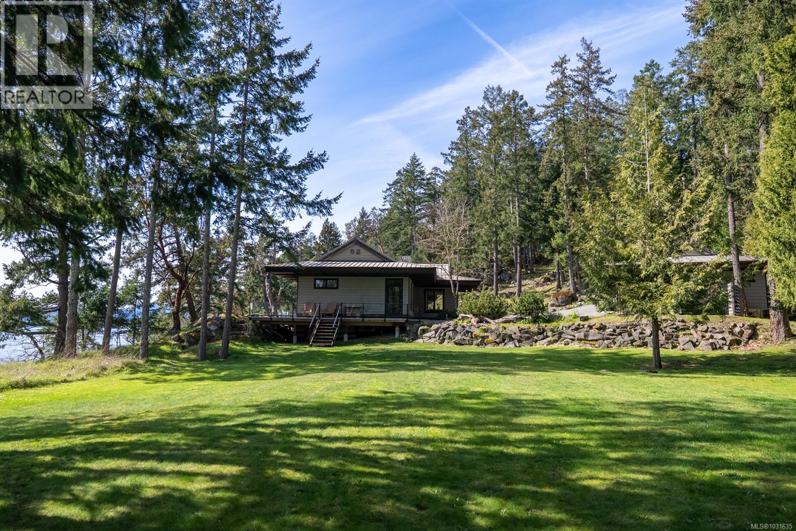  1369 Mackinnon Road, Pender Island
