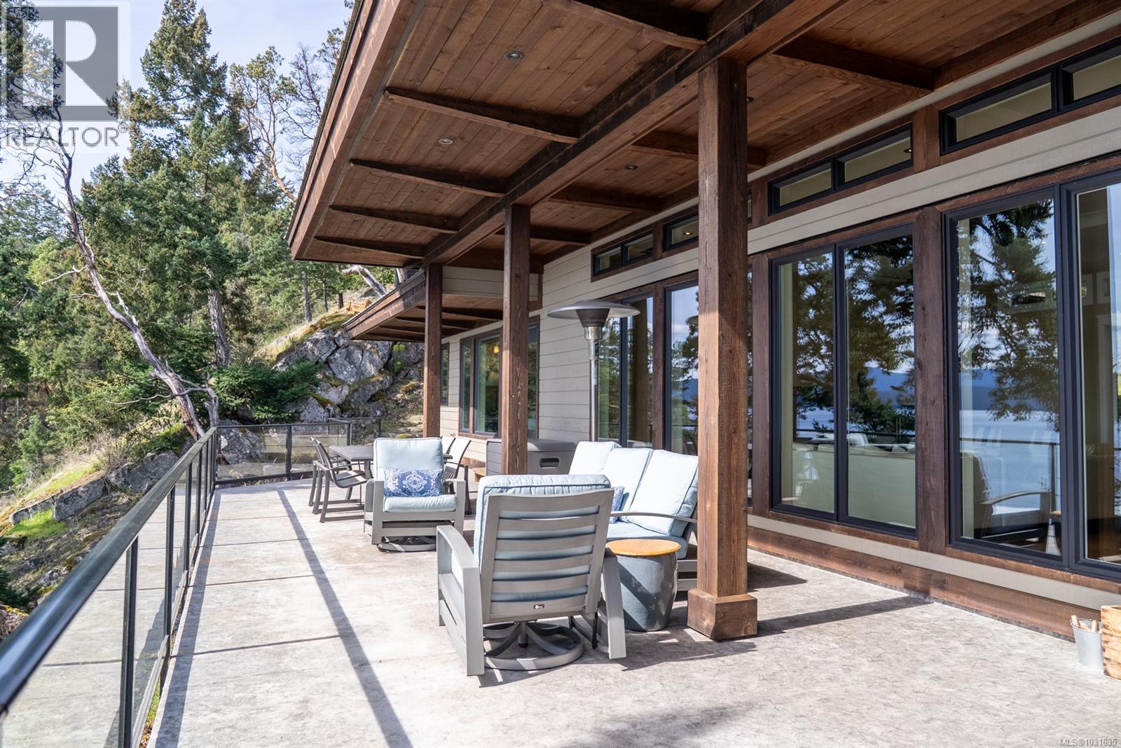  1369 Mackinnon Road, Pender Island