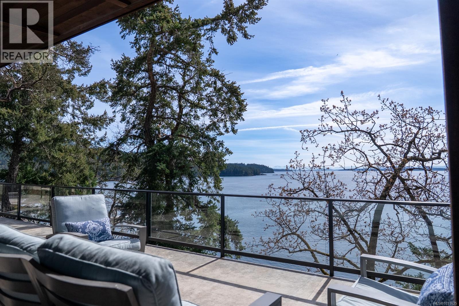  1369 Mackinnon Road, Pender Island