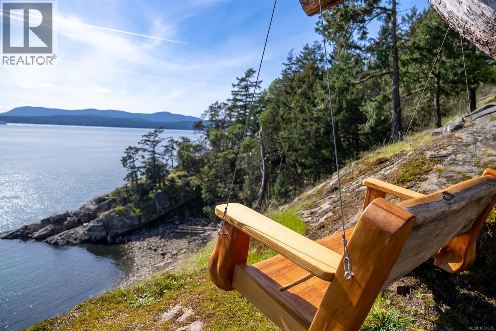  1369 Mackinnon Road, Pender Island