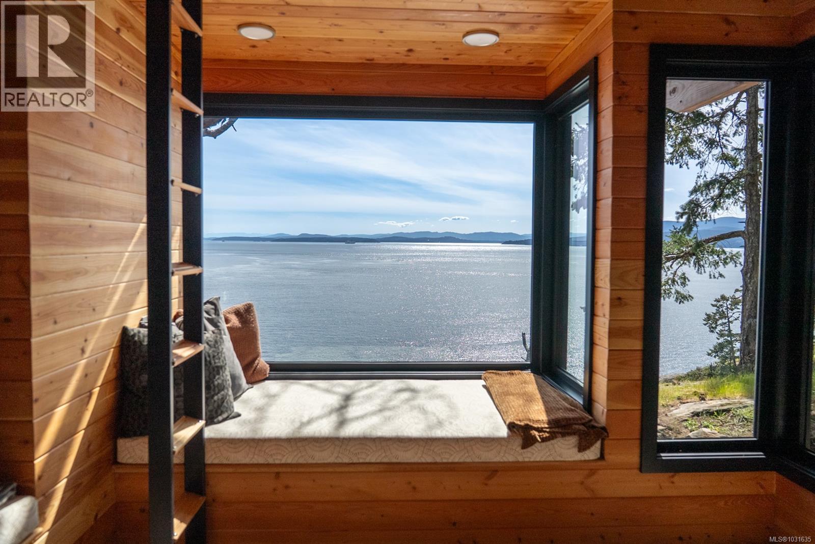  1369 Mackinnon Road, Pender Island