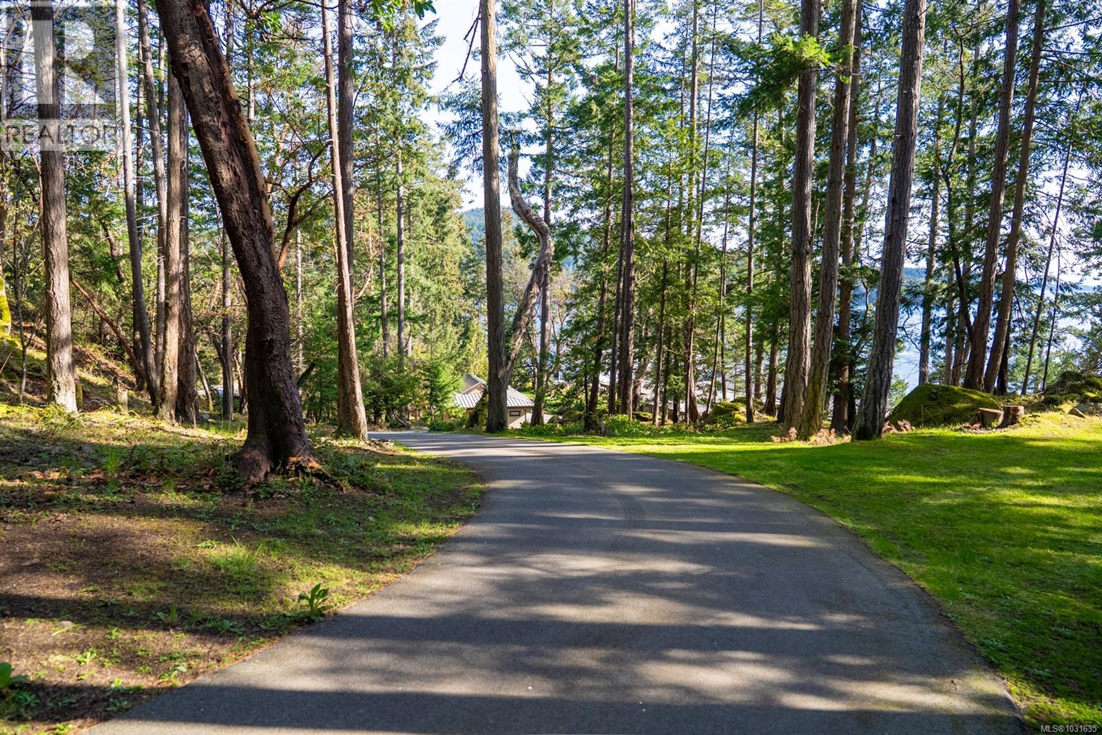  1369 Mackinnon Road, Pender Island