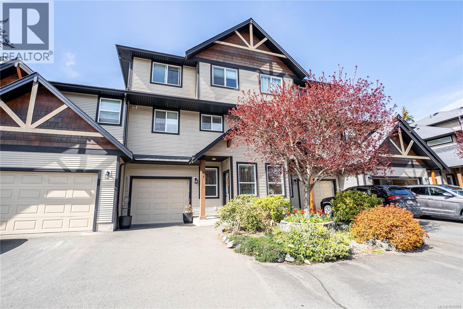 #107 1924 Maple Ave S - 1