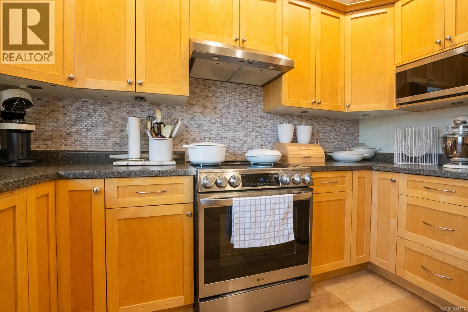 107 1924 Maple Avenue South, Sooke