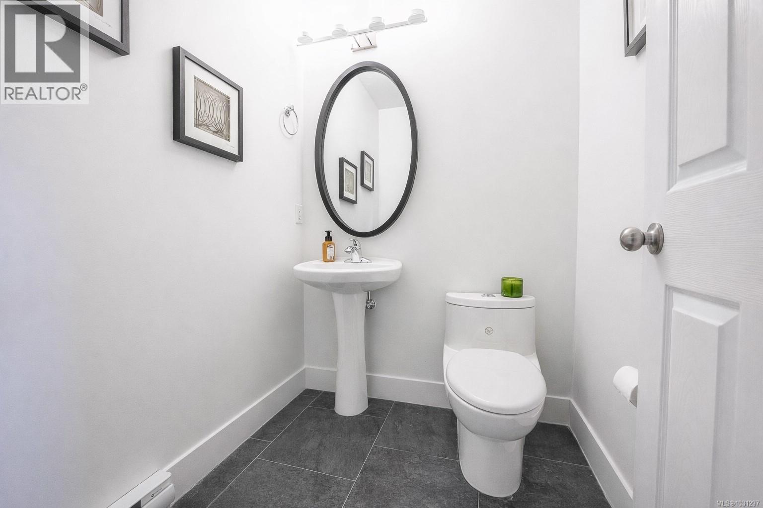 107 1924 Maple Avenue South, Sooke